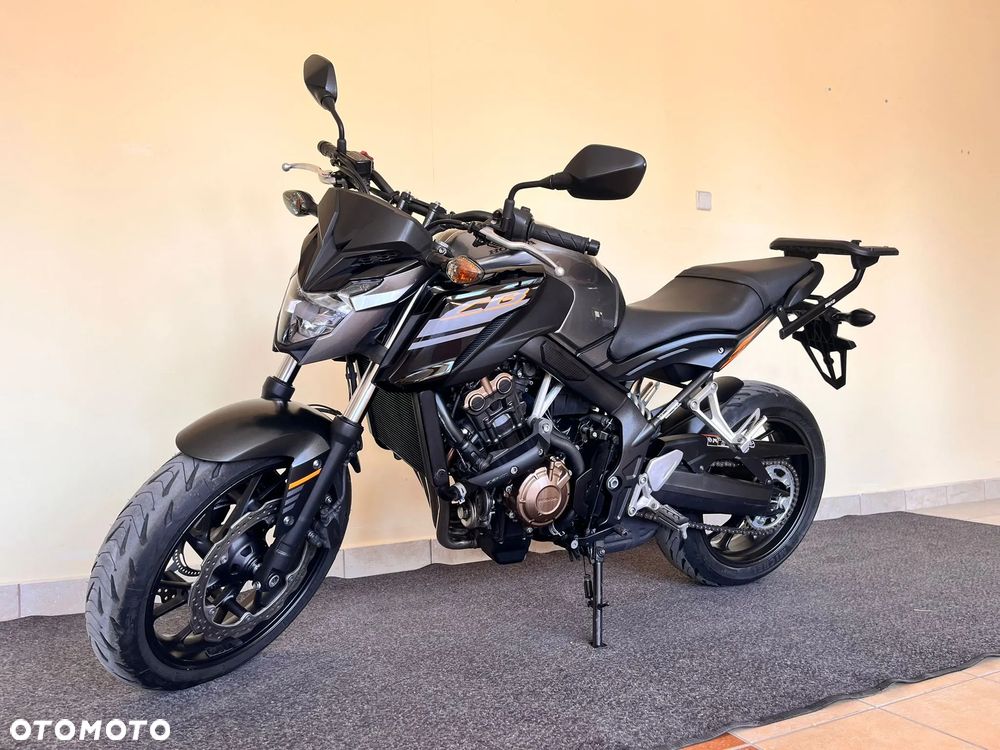 Honda CB - 10