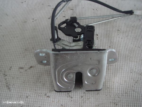 Fecho Da Tampa Da Mala Kia Rio Ii (Jb) - 2