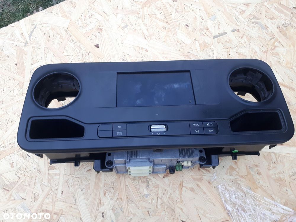 mercedes sprinter 907 910 radio mbux - 1