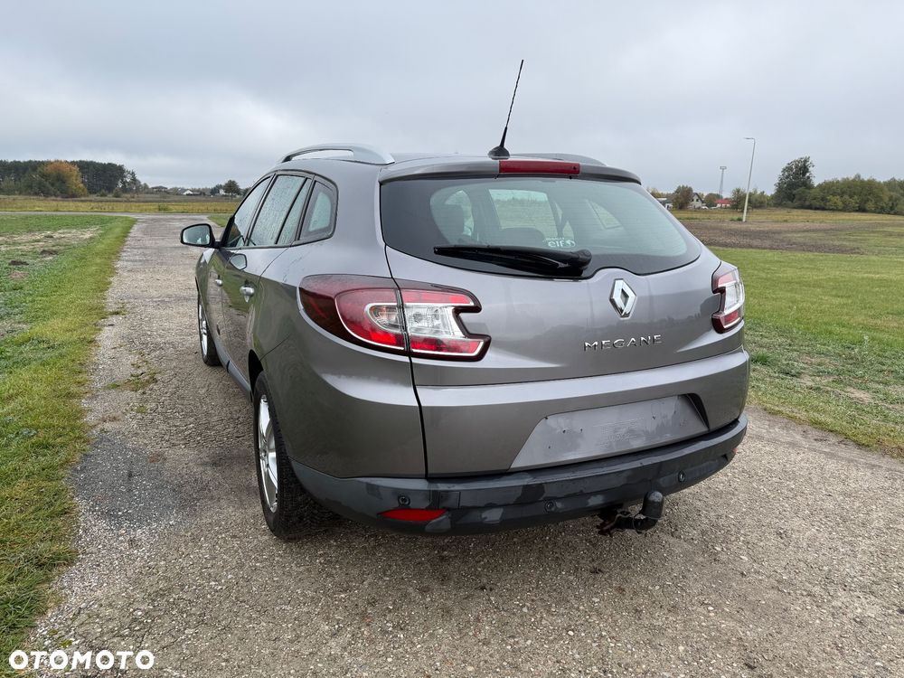 Renault Megane TCe 180 Dynamique - 6