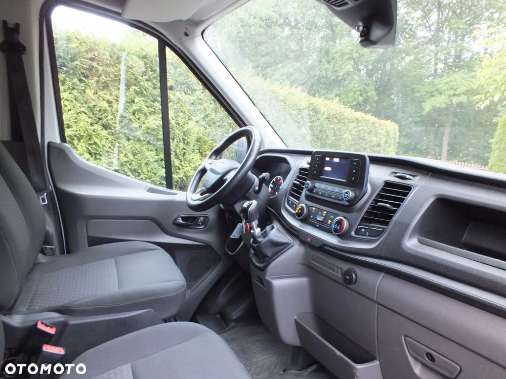 Ford Transit - 13