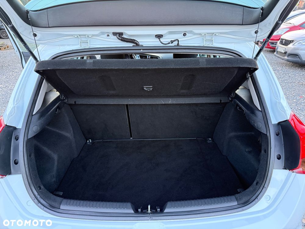 Kia Ceed 1.6 GDI Spirit - 21