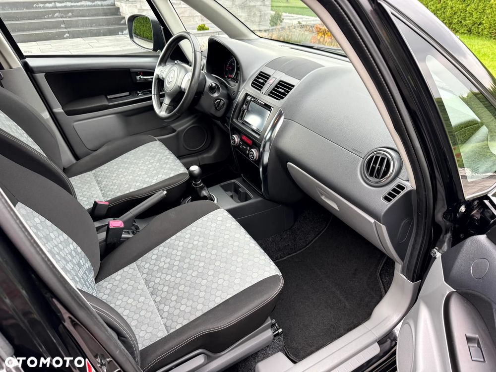 Suzuki SX4 - 11
