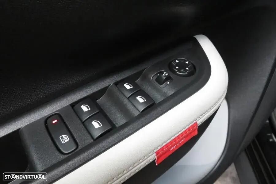 Citroën e-C3 44 kWh Autonomia Conforto Max - 16