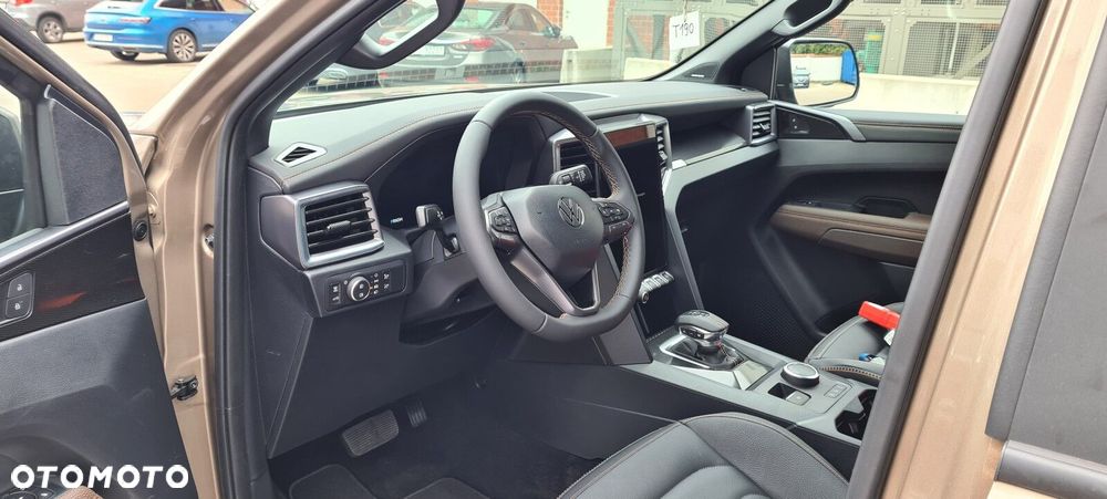 Volkswagen Amarok - 15