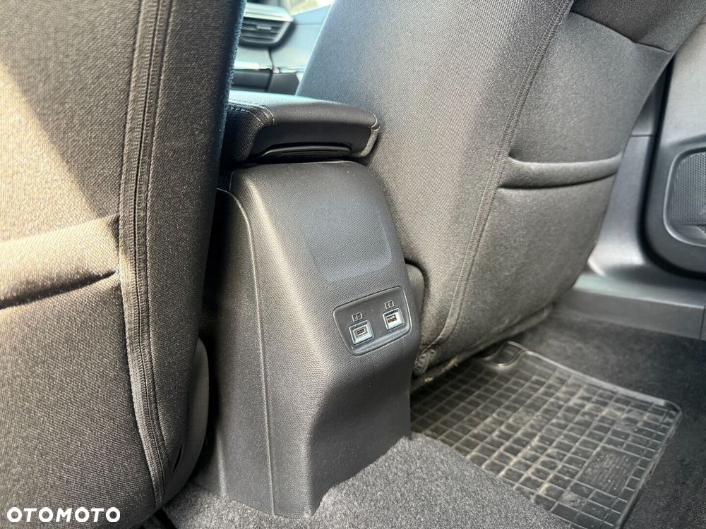 Peugeot 2008 1.2 PureTech Allure S&S EAT8 - 29