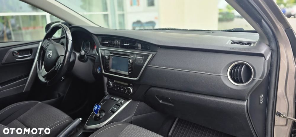Toyota Auris - 11