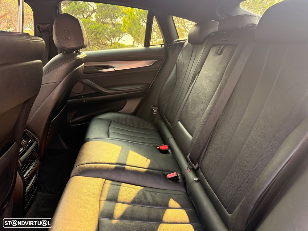BMW X6 xDrive30d - 16