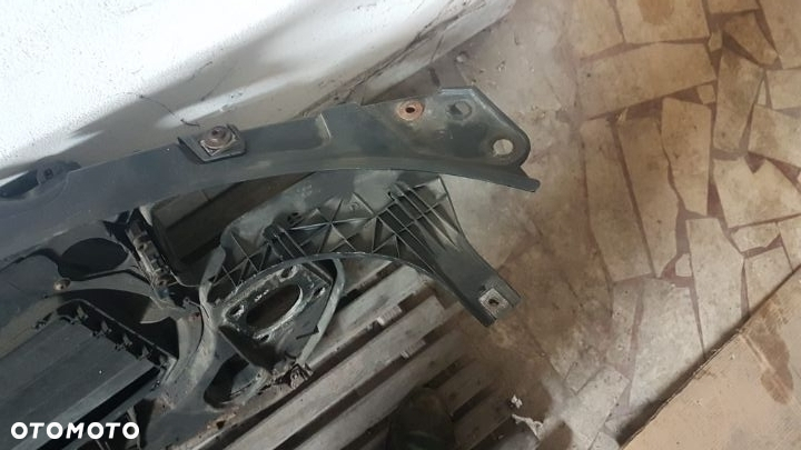 Pas przedni chłodnice wentylator AUDI A4 B6 2.0 FSI Alt - 4