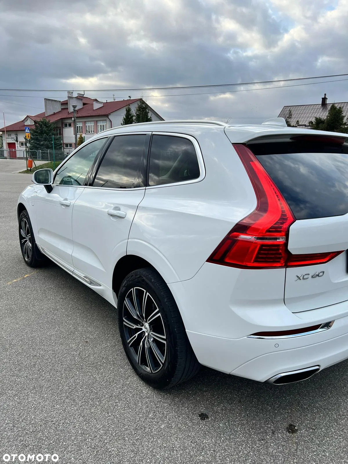 Volvo XC 60 T6 AWD Plug-In Hybrid Inscription - 9