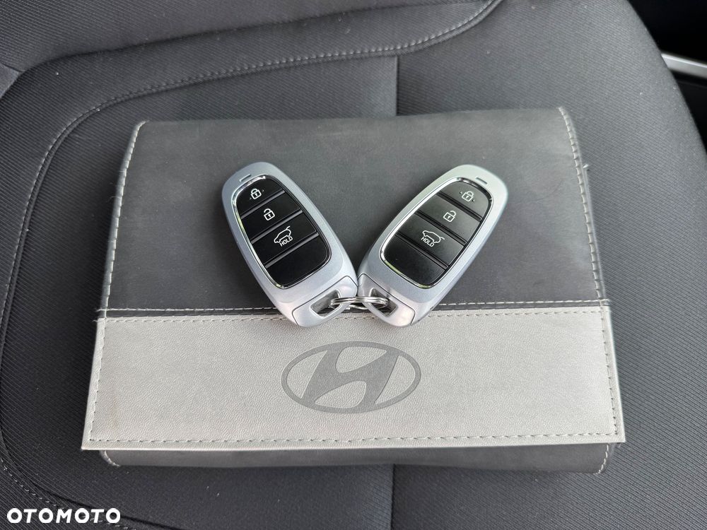 Hyundai Tucson 1.6 T-GDi HEV Modern 2WD - 26