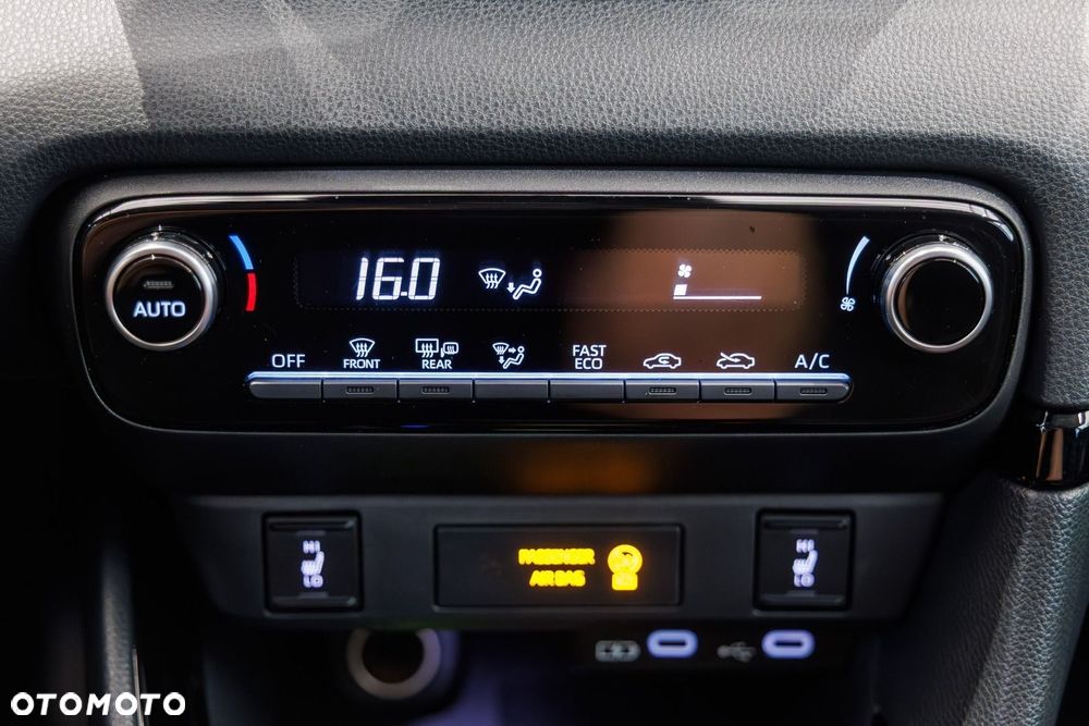 Toyota Yaris - 24