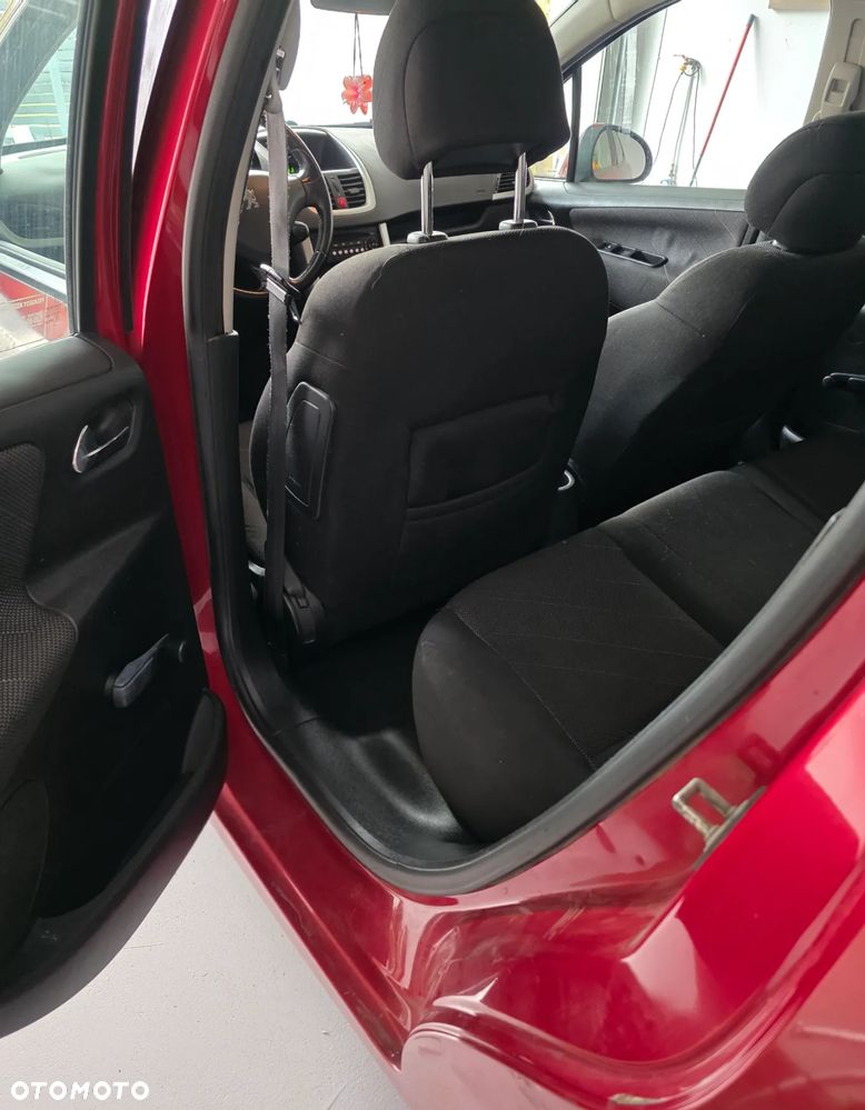 Peugeot 207 1.6 HDi 16V Speed - 8