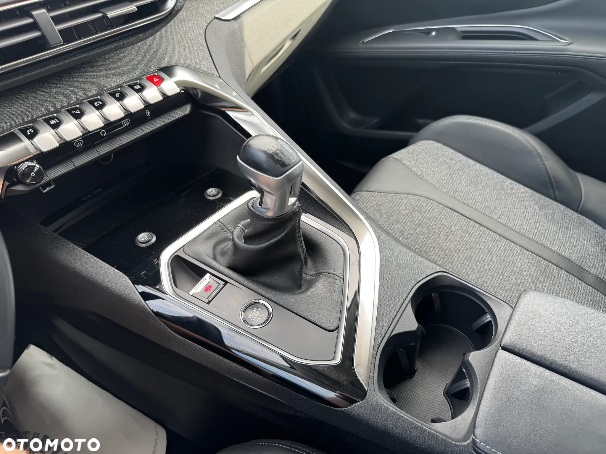 Peugeot 5008 - 37