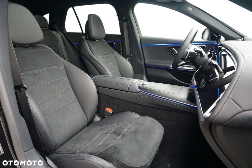 Mercedes-Benz Klasa E 220 d mHEV 4-Matic AMG 9G-Tronic - 11