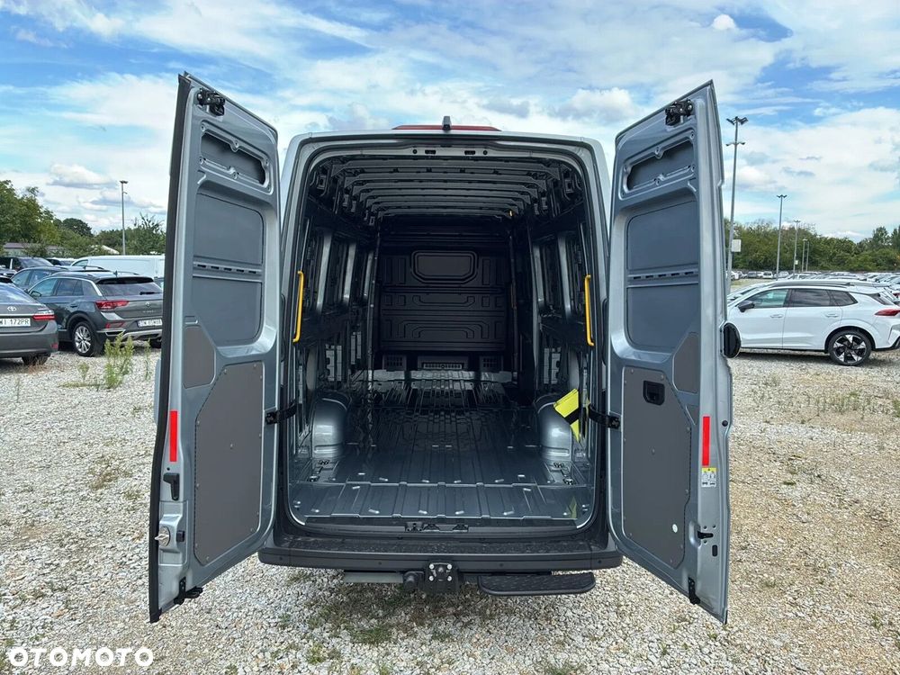 Volkswagen Crafter 35 Furgon LONG/Automat/L5H3, 2.0BiTDI 177KM, 4490mm, Wysoki dach, r.o. 4490 - 10