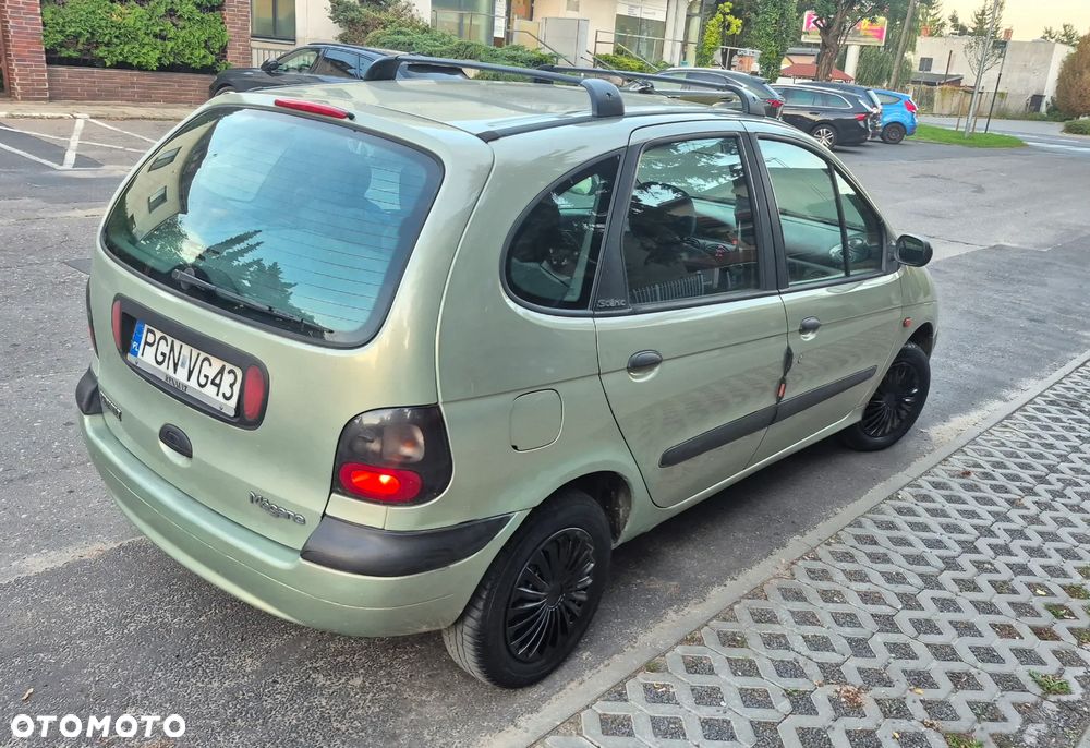 Renault Scenic 1.4 16V Family - 2