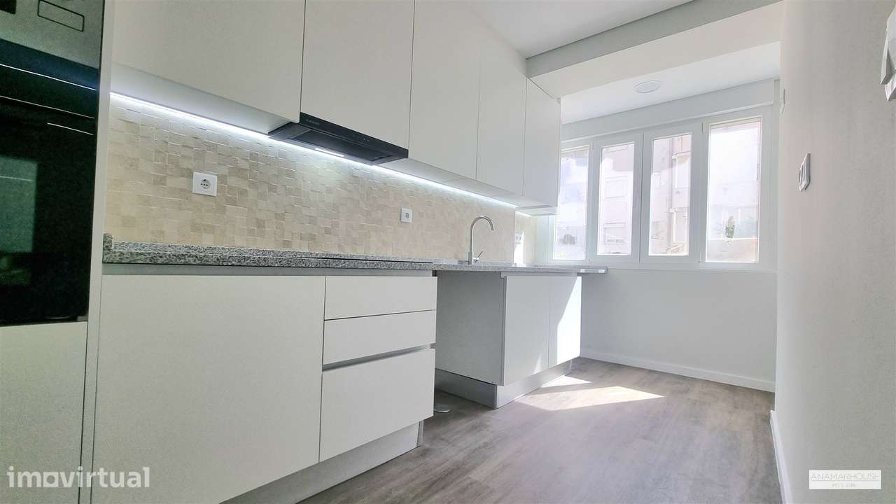 T2 totalmente remodelado na Venteira,Amadora - Grande imagem: 4/22