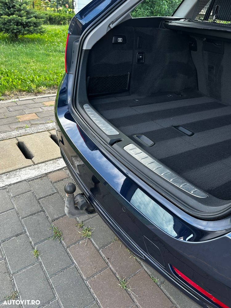 BMW Seria 3 320d Touring Aut. Sport Line - 13