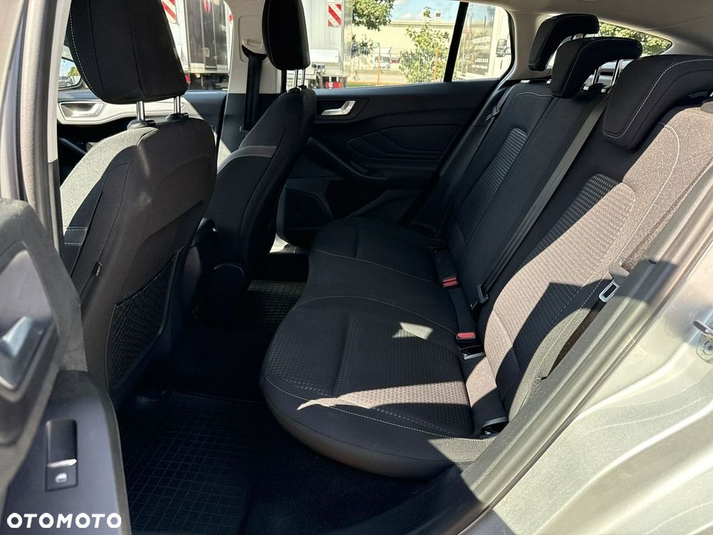 Ford Focus - 15