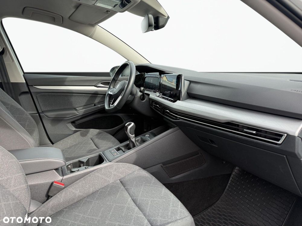 2022 Volkswagen Golf 1.5 TSI EVO Life, photograph 9