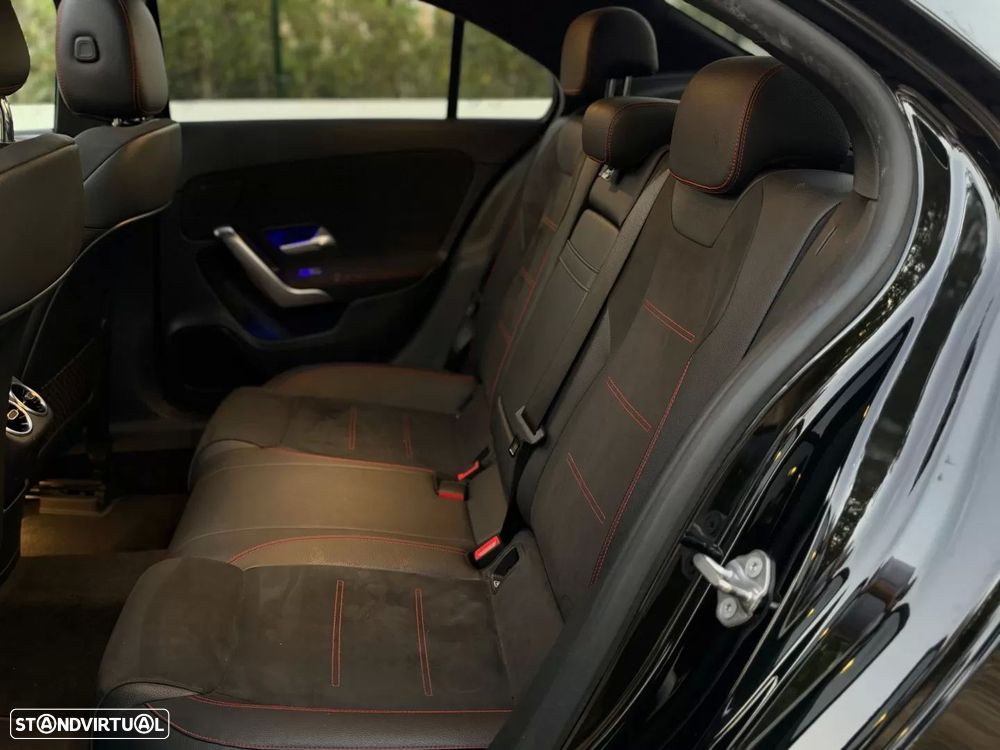 Mercedes-Benz A 180 Limousine d AMG Line Aut. - 27