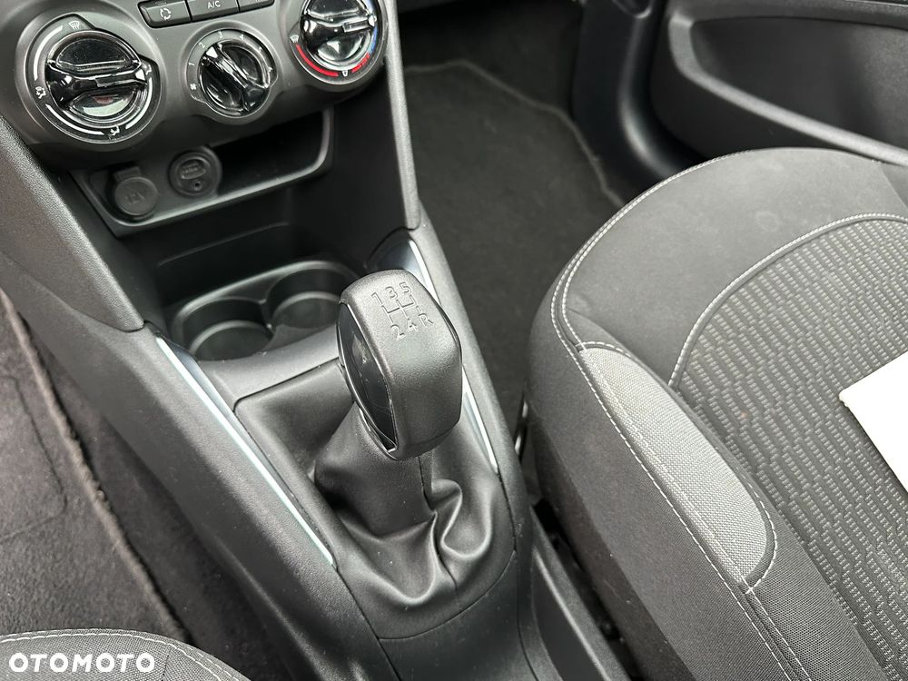 Peugeot 208 - 16