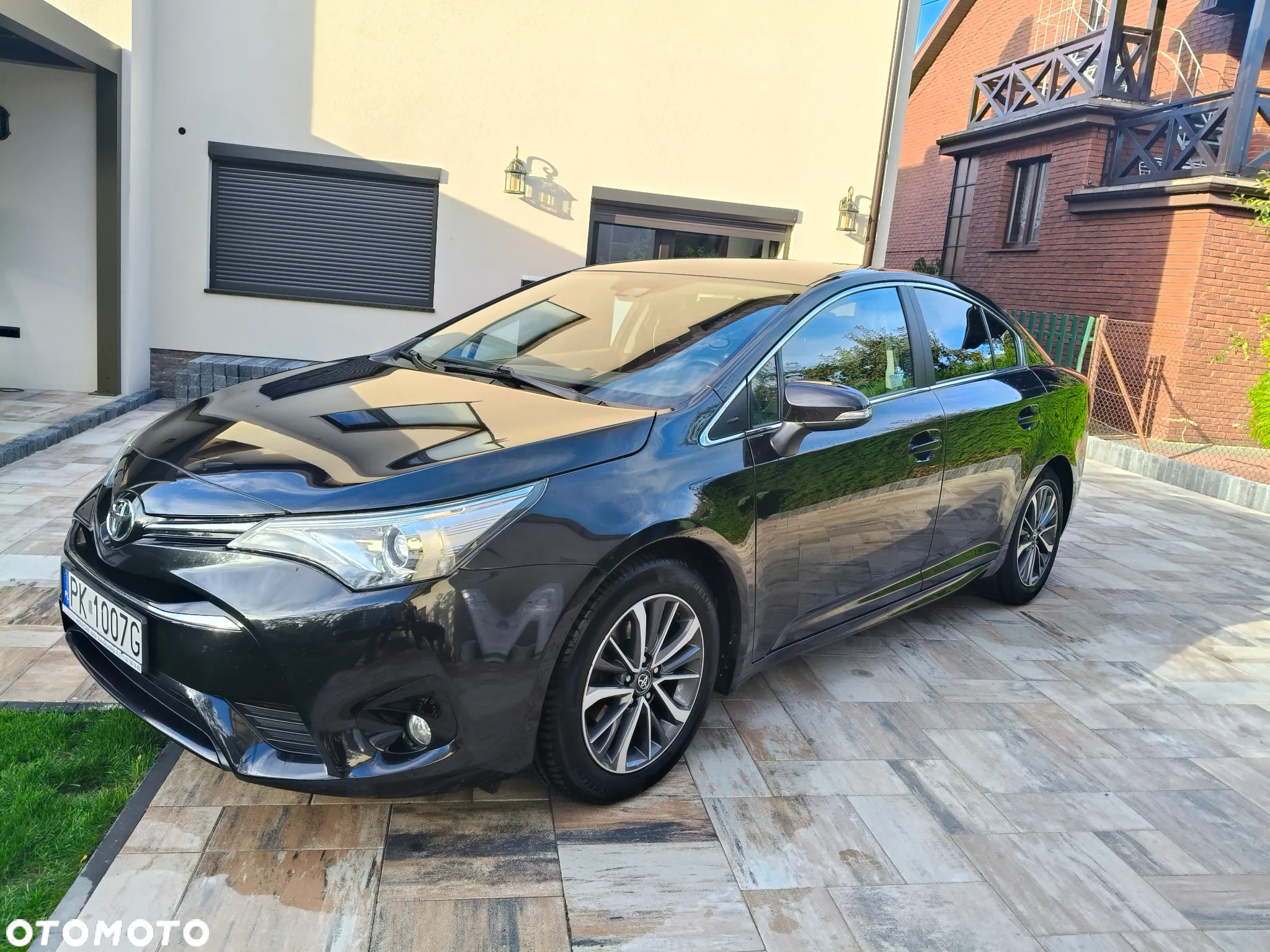 Toyota Avensis 1.8 Premium MS - 2