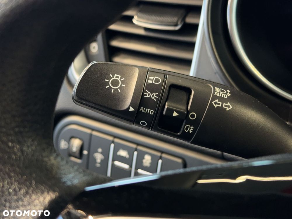 Kia Ceed - 19