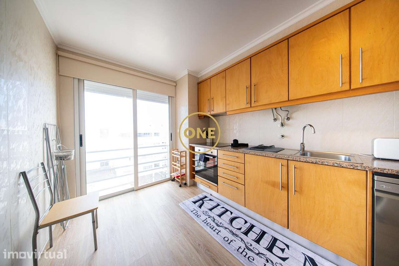 T2 Renovado com Licença AL | Vista Mar e Serra | Paim - Grande imagem: 5/13