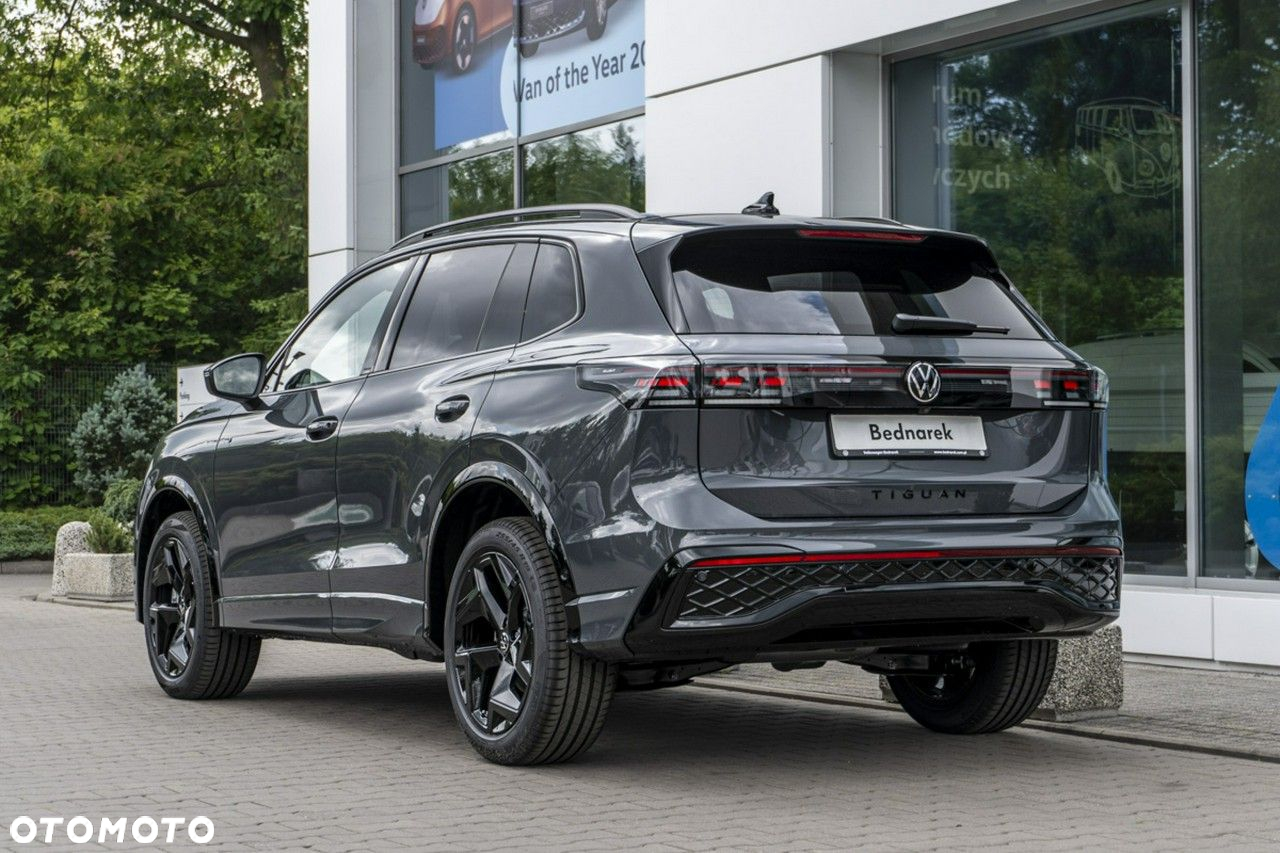 Volkswagen Tiguan - 8