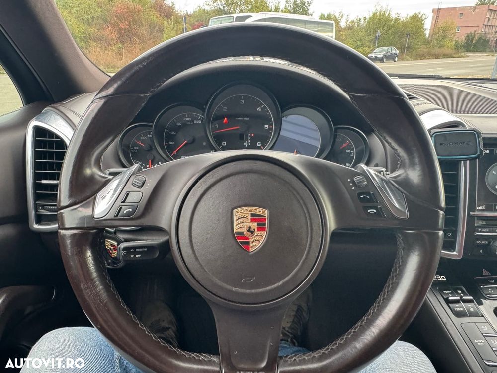 Porsche Cayenne 3.0TD TipTronic - 7