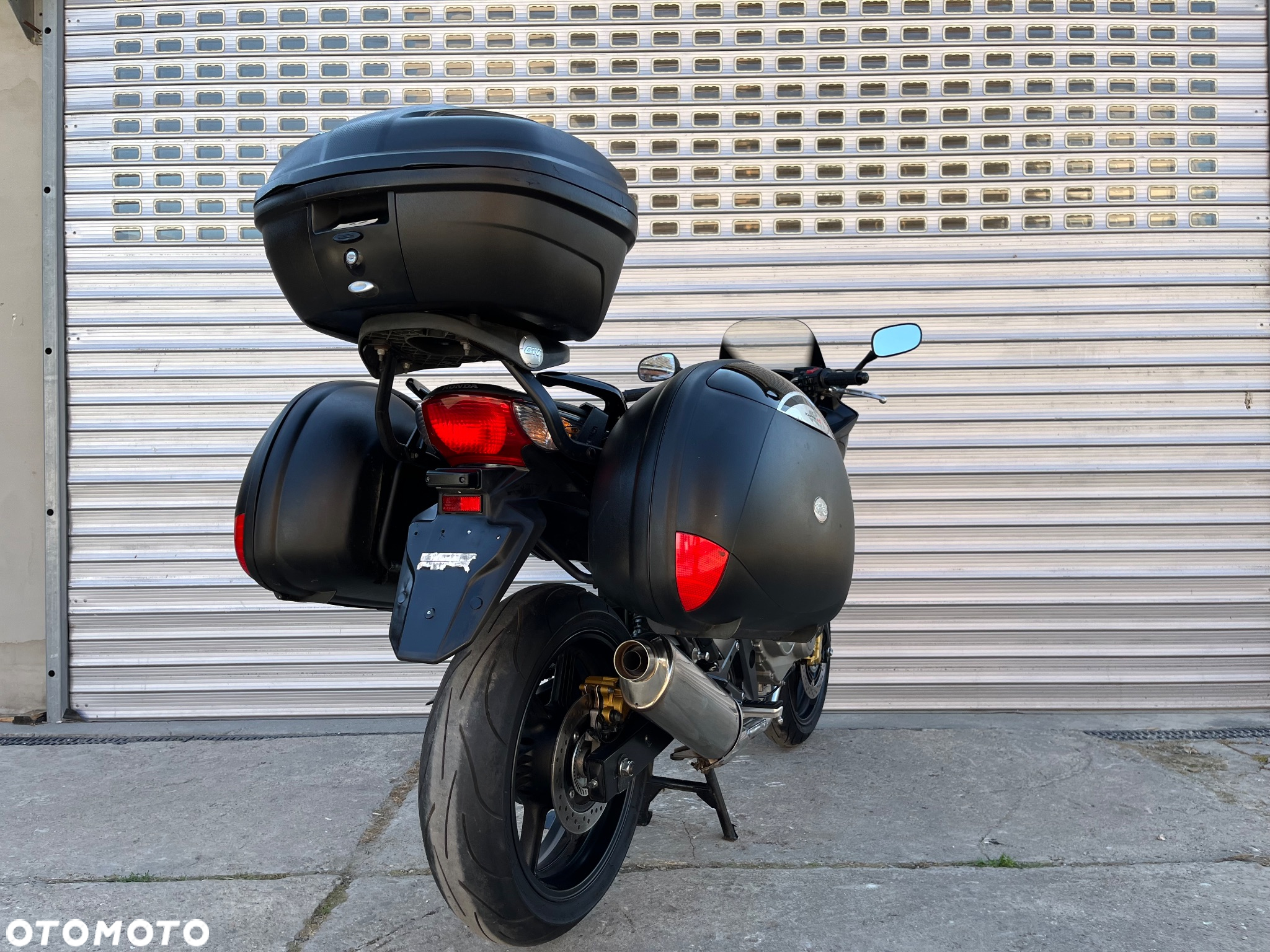 Honda CBF - 10