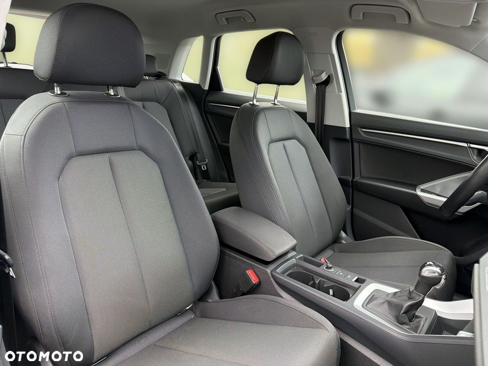 Audi Q3 - 16