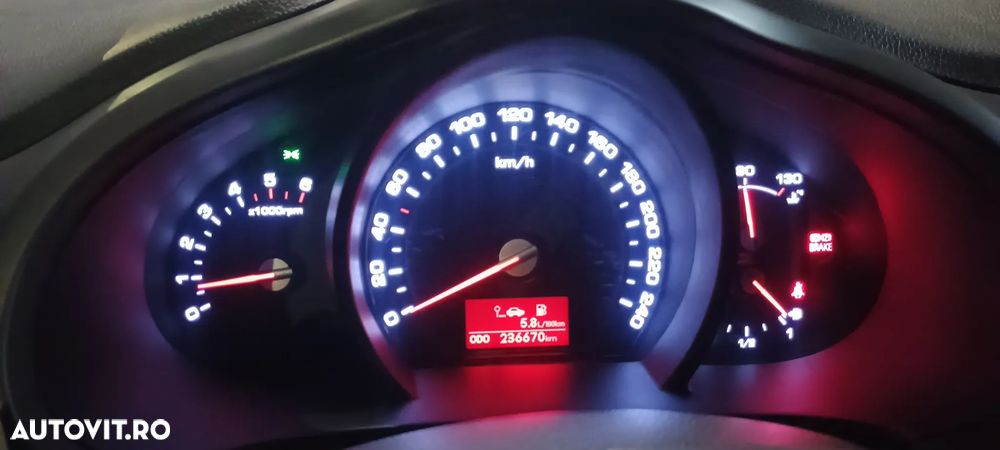 Kia Sportage 1.7 DSL MT 4x2 CLASSIC - 25
