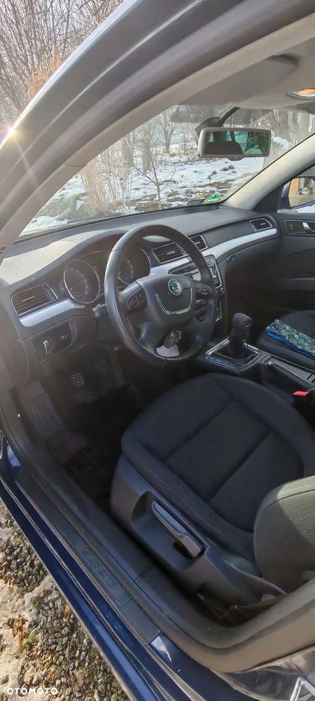 Skoda Superb 2.0 TDI 4x4 Family - 23