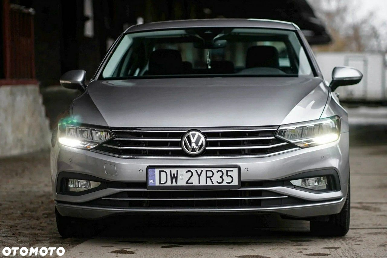 Volkswagen Passat - 24