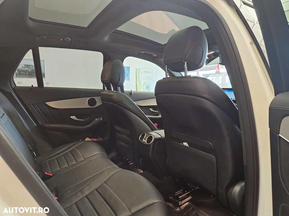 Mercedes-Benz GLC - 12