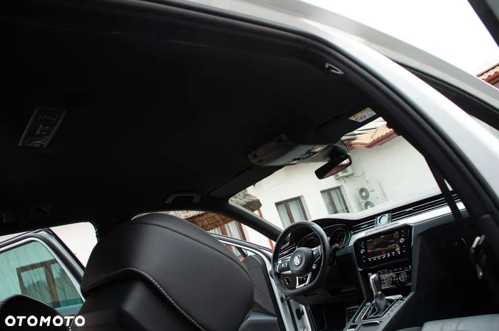 Volkswagen Passat 2.0 TDI SCR 4Motion DDG Highline - 27