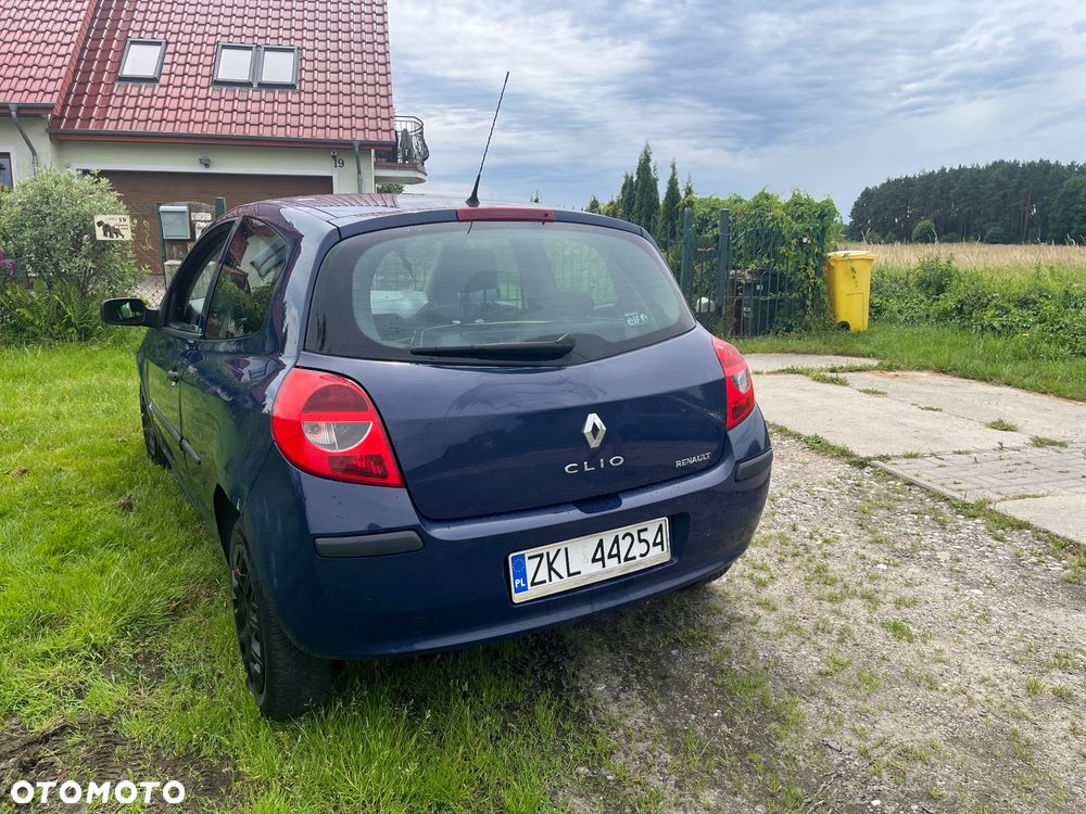 Renault Clio 1.2 16V Authentique - 5