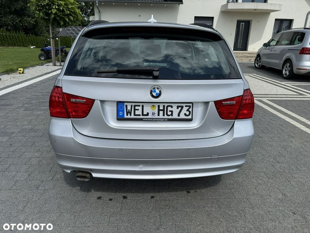BMW Seria 3 318d - 5