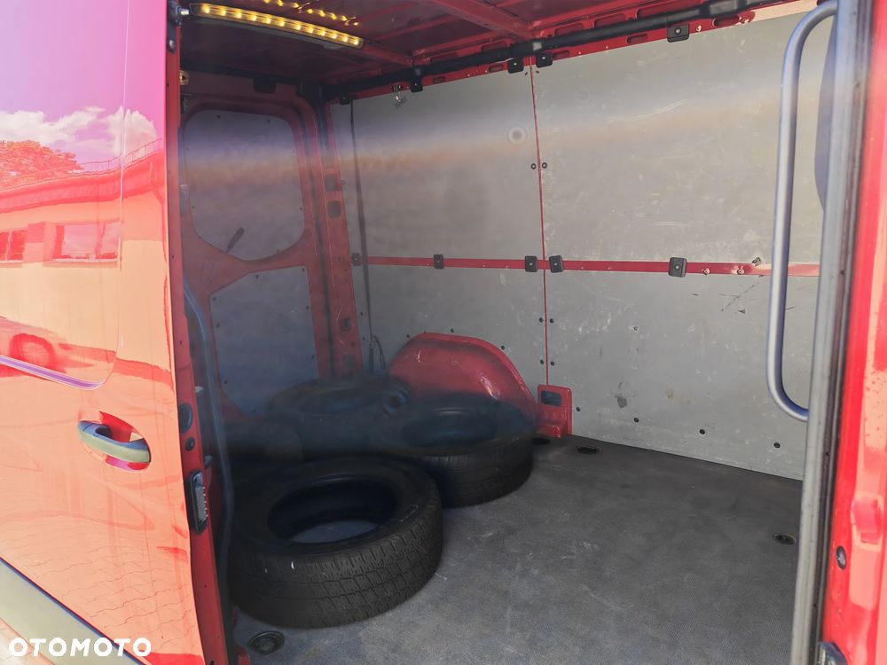 Mercedes-Benz Sprinter 211 - 23