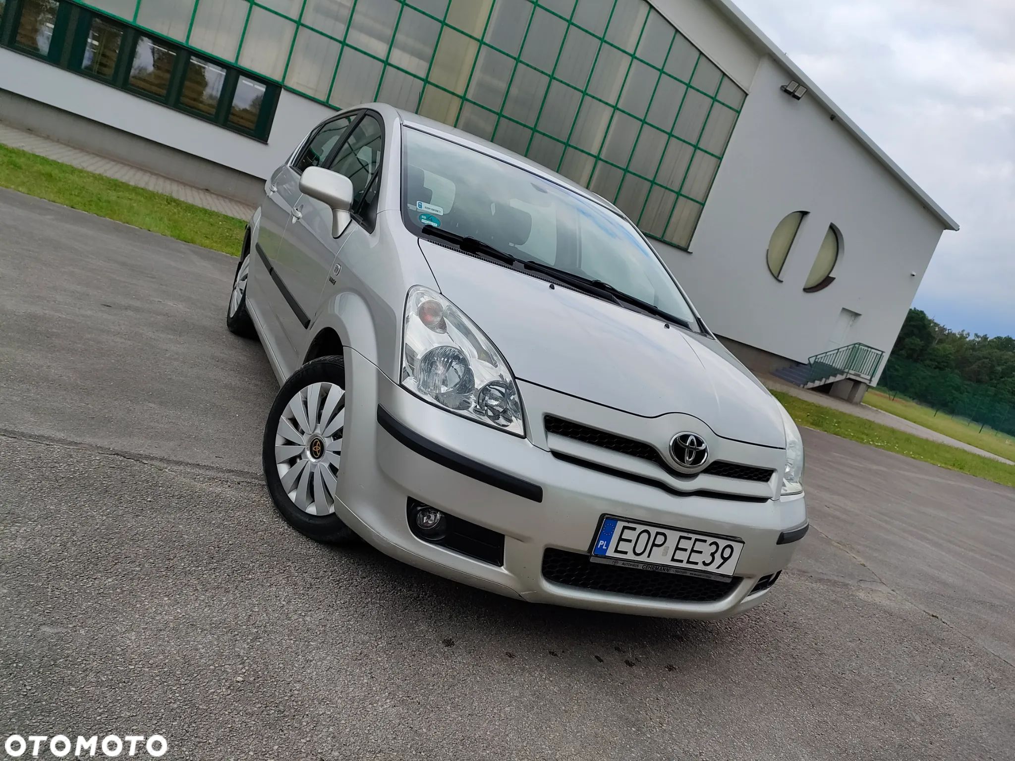 Toyota Corolla Verso 1.8 Sol 7os - 1