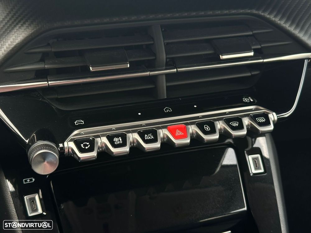 Peugeot 208 1.2 Hybrid Allure e-DCS6 - 21