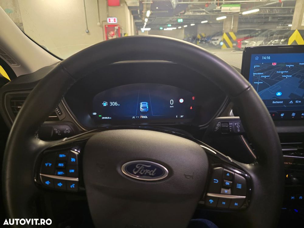 Ford Kuga - 10