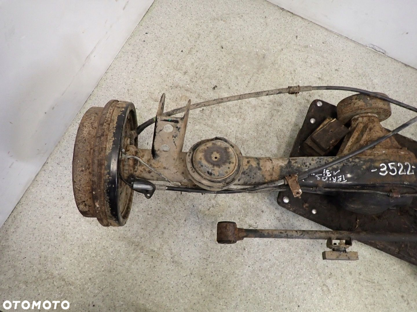 DAIHATSU TERIOS 00-06 MOST TYLNY - 2