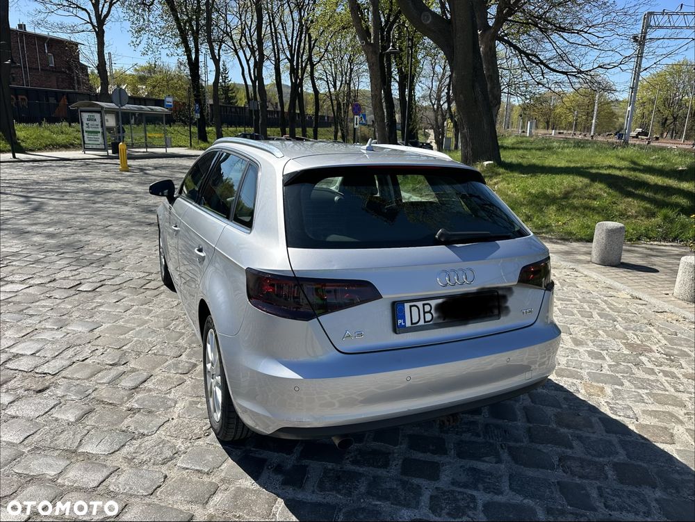 Audi A3 Sportback - 6