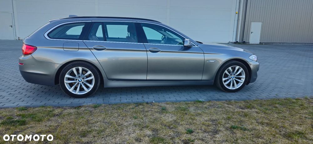 BMW Seria 5 525d Modern Line - 13