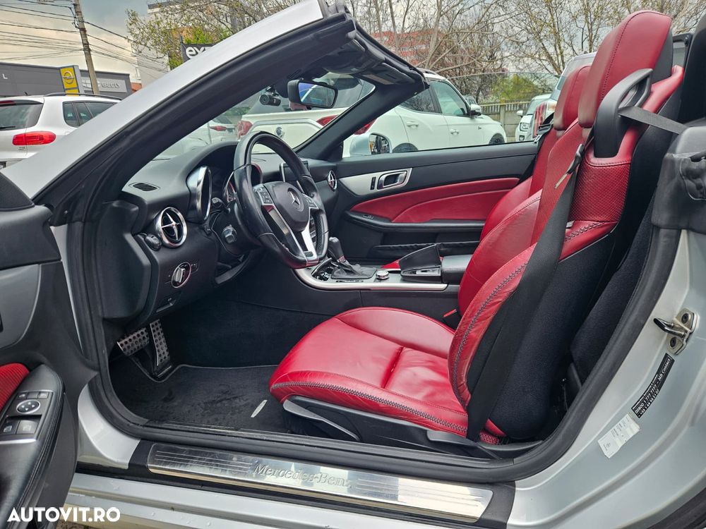 Mercedes-Benz SLK 250 (BlueEFFICIENCY) 7G-TRONIC - 18