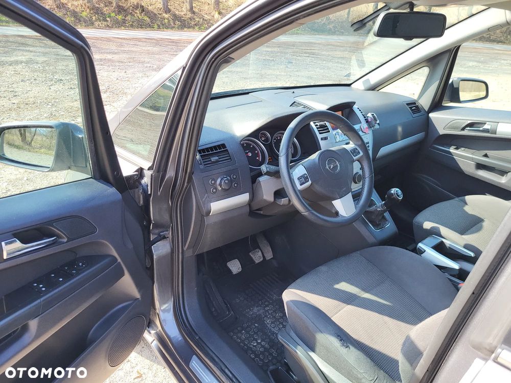 Opel Zafira 1.9 CDTI 111 - 9